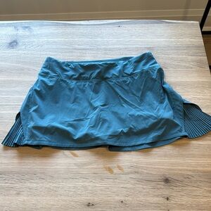 Lululemon tennis skirt 8